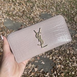Auth Saint Laurent Round Zipper Long Wallet Croco Embossed YSL Logo Gold
